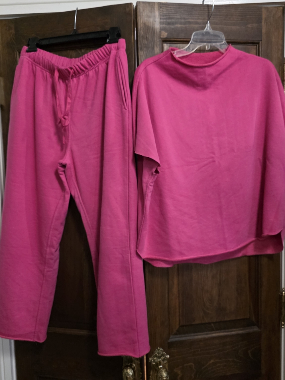 Women's Two Piece Outfit. 3/4 Batwing Sleeve Lounge Wear
